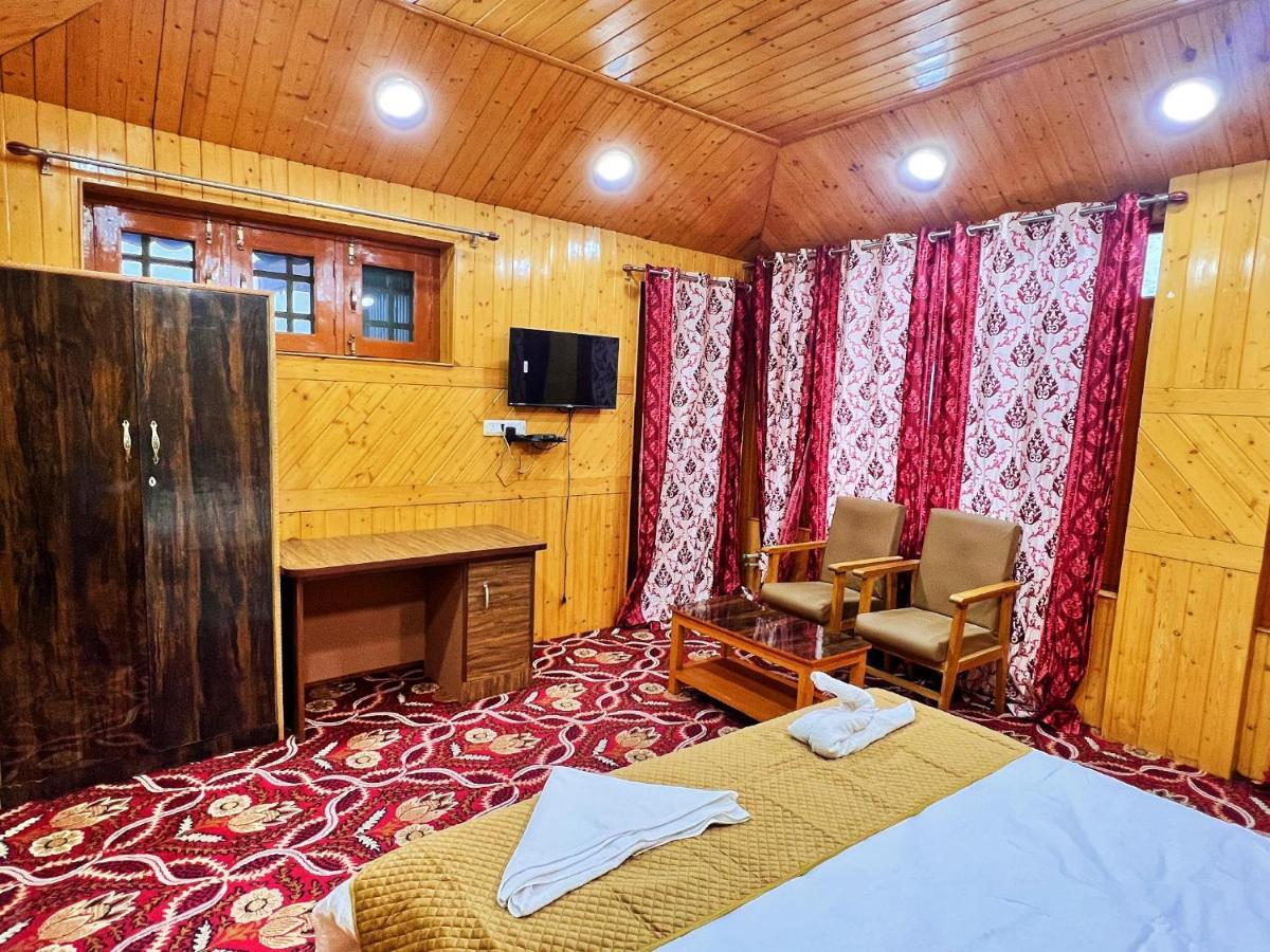 Roseline Inn Σριναγκάρ Εξωτερικό φωτογραφία