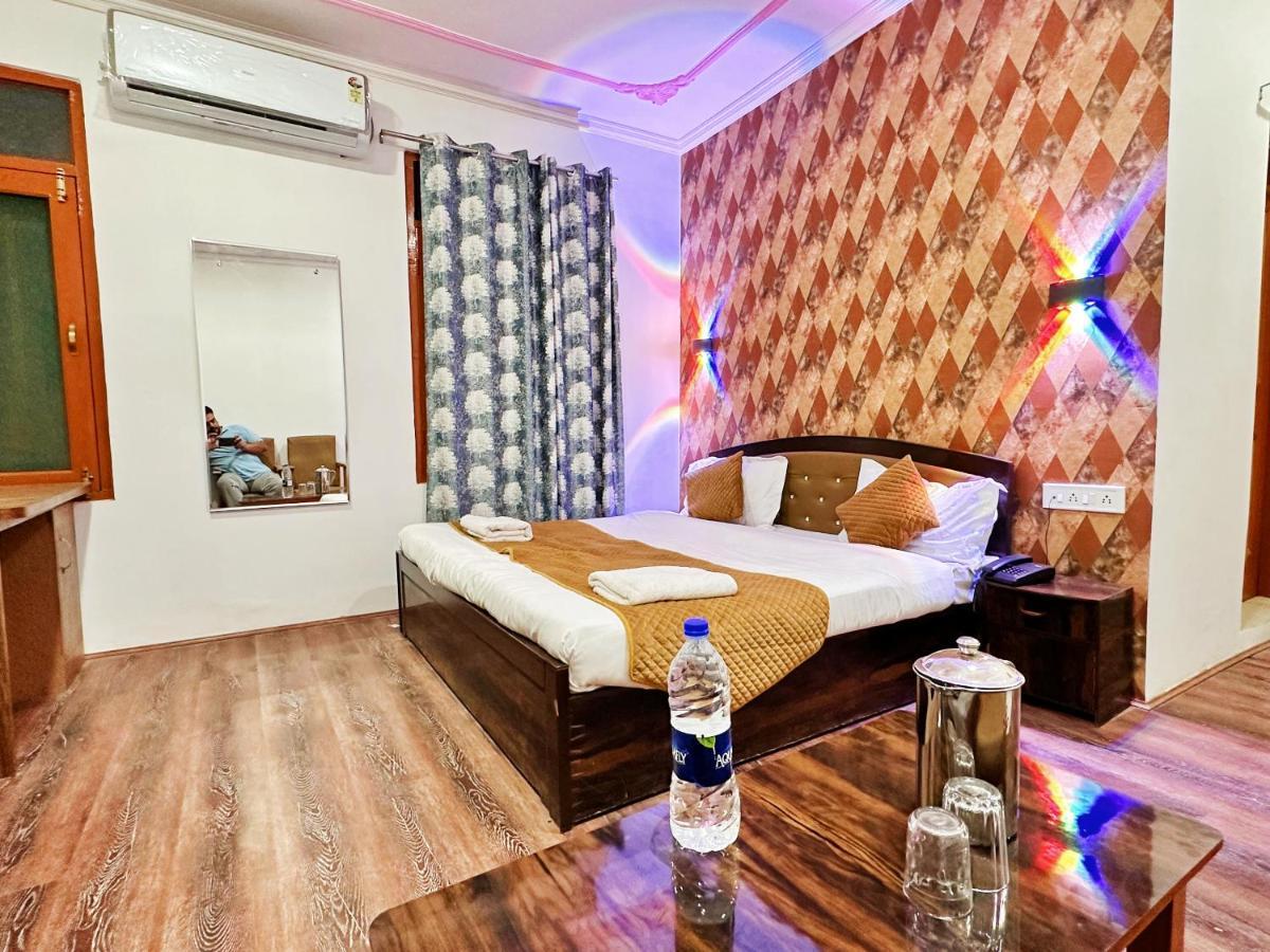 Roseline Inn Σριναγκάρ Εξωτερικό φωτογραφία