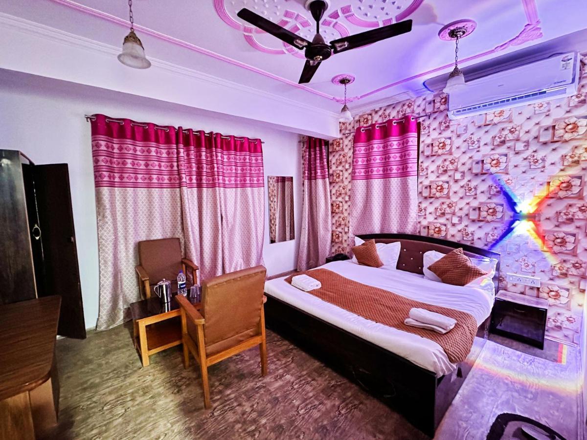 Roseline Inn Σριναγκάρ Εξωτερικό φωτογραφία