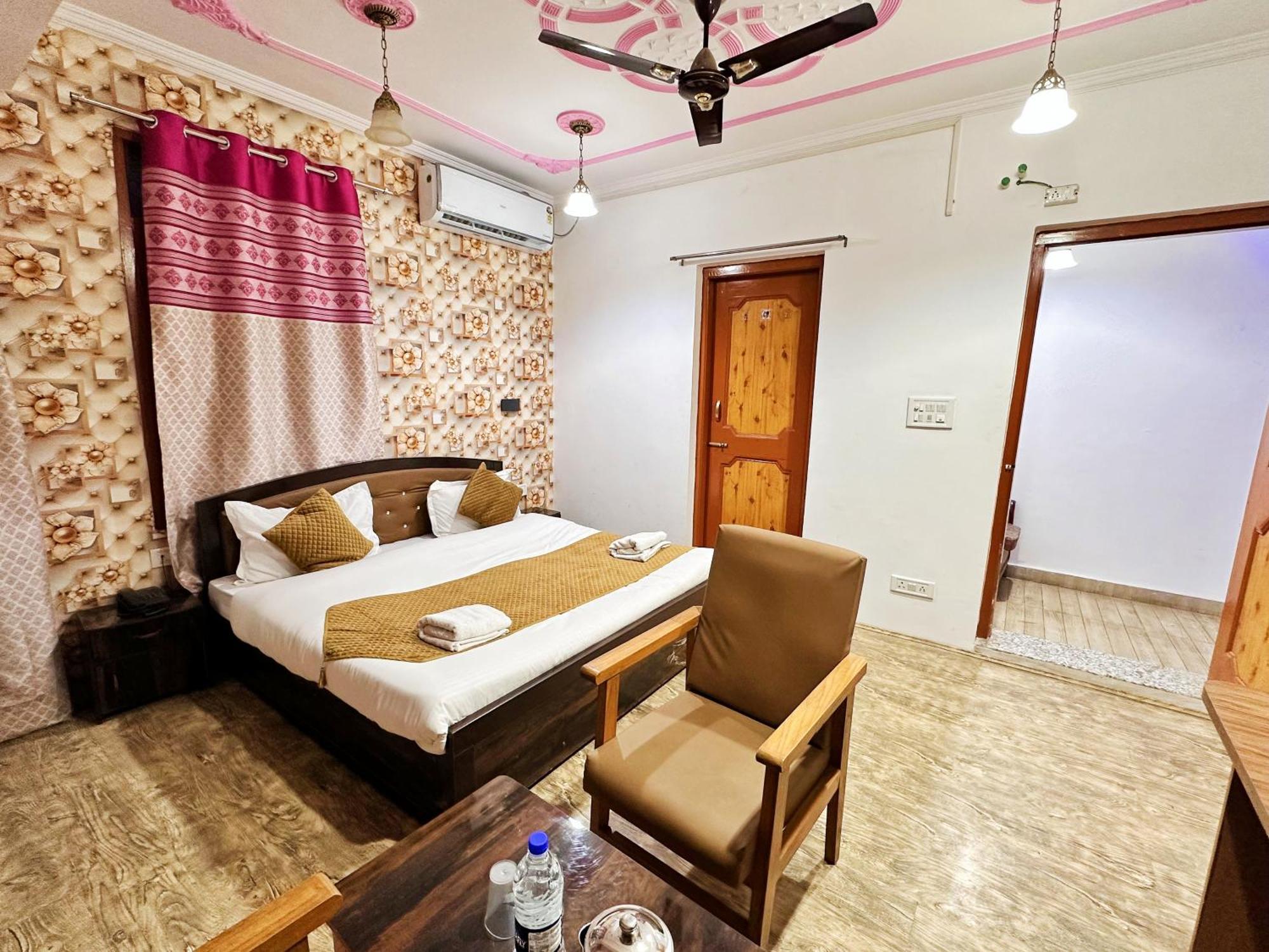 Roseline Inn Σριναγκάρ Εξωτερικό φωτογραφία