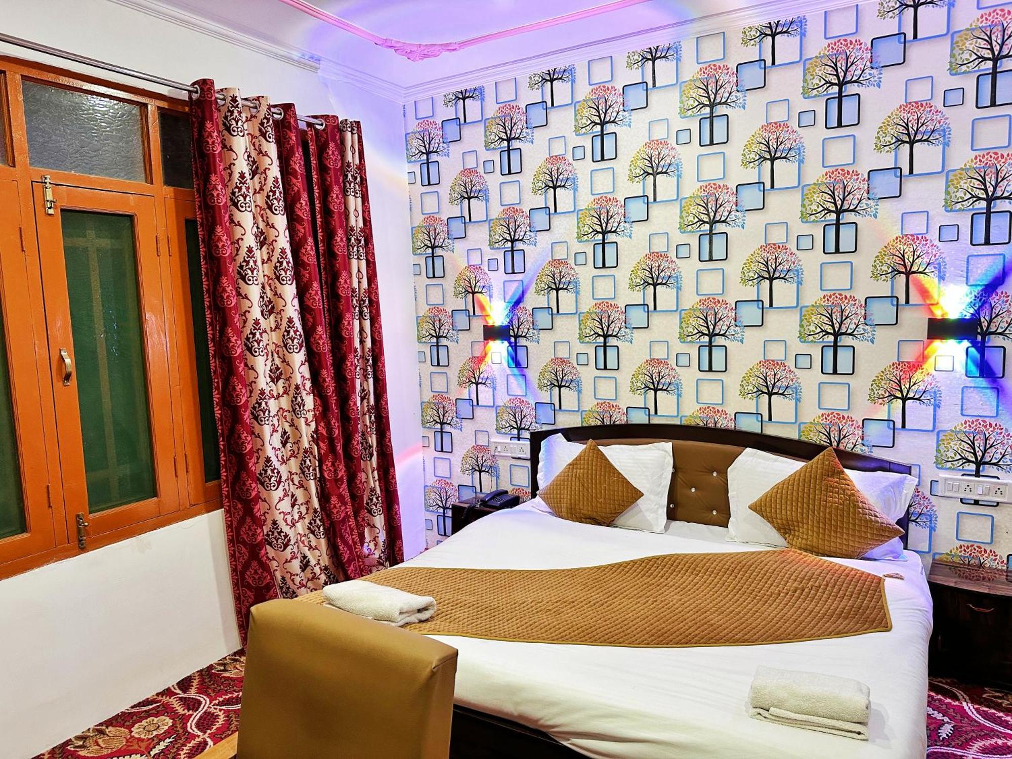 Roseline Inn Σριναγκάρ Εξωτερικό φωτογραφία